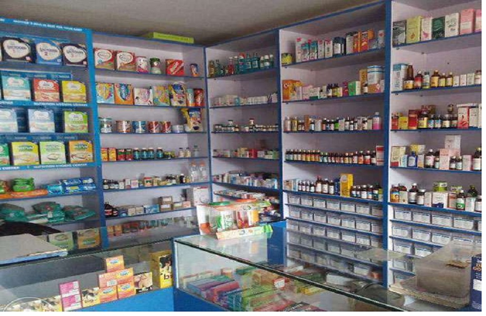 दवा दुकान पहुची जिला प्रशासन की टीम, कारोबारियों में खलबली: REWA NEWS